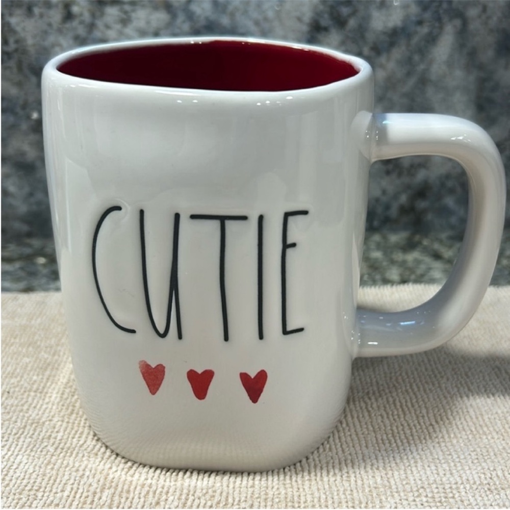 Rae Dunn “CUTIE” Mug – Red Heart Detail – NWT – 16 oz